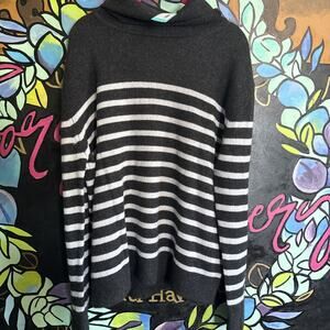 Harper Lane Louise Cashmere Turtleneck Sweater, Dark Grey, XL